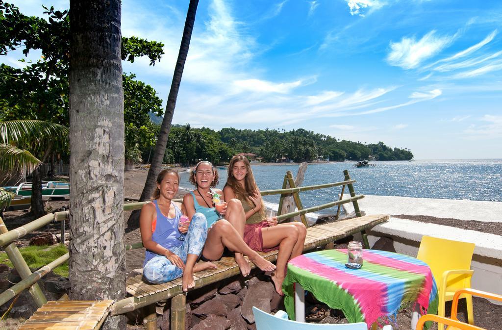 Kurma Eco Beach Lodge Mambajao Exterior foto